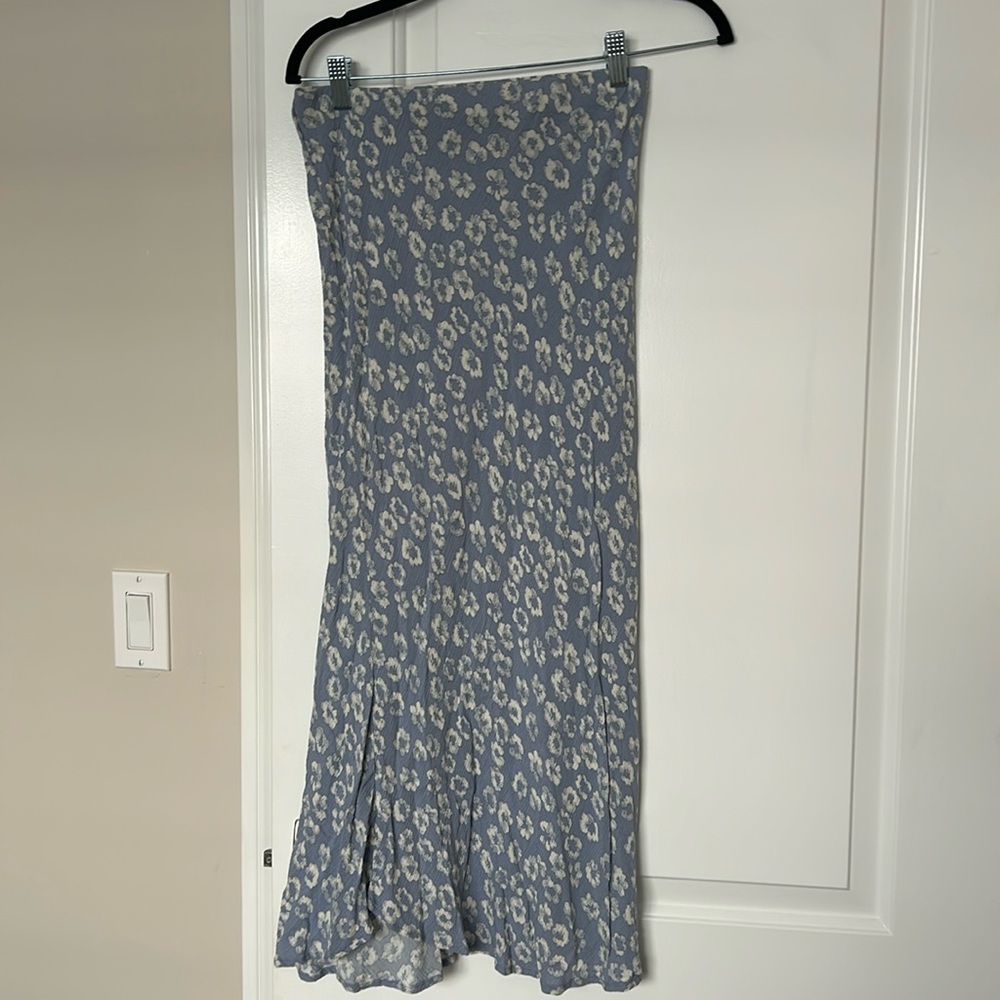 Audrey 3+1 midi blue floral skirt